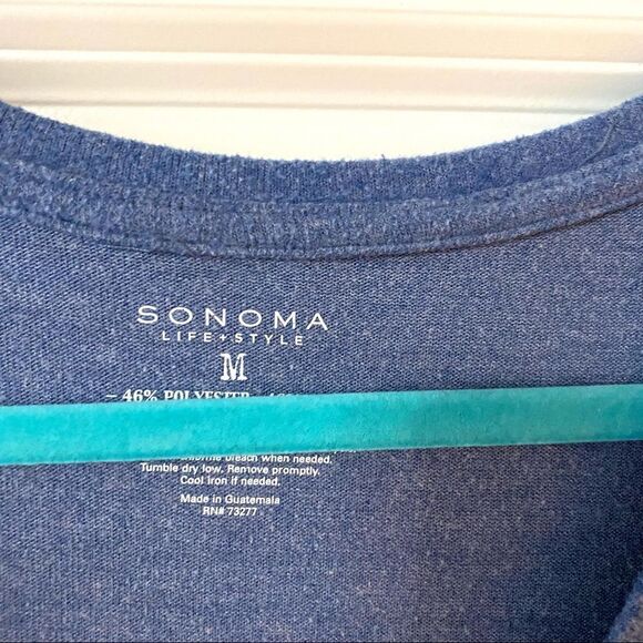 Sonoma flattering V Neck sweatshirt. - Picture 5 of 6